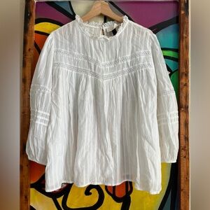 Universal Thread White Textured Blouse